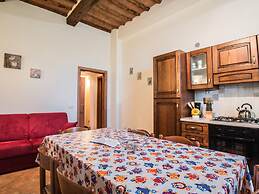 Quaint Holiday Home in Florence Tuscany With Swimming Pool