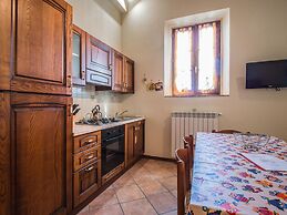 Quaint Holiday Home in Florence Tuscany With Swimming Pool