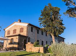 Quaint Holiday Home in Florence Tuscany With Swimming Pool