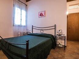 Quaint Holiday Home in Florence Tuscany With Swimming Pool