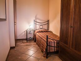 Quaint Holiday Home in Florence Tuscany With Swimming Pool