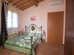 Quaint Holiday Home in Florence Tuscany With Swimming Pool