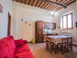 Quaint Holiday Home in Florence Tuscany With Swimming Pool