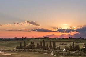 Quaint Holiday Home in Florence Tuscany With Swimming Pool