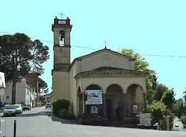 Quaint Holiday Home in Florence Tuscany With Swimming Pool