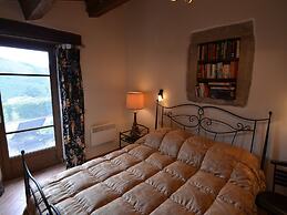 Cozy Apartment With Garden, Patio, Storage, Deckchairs, BBQ