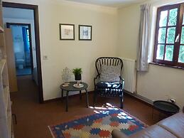 Gorgeous Apartment in Bohon With Garden Furniture and BBQ