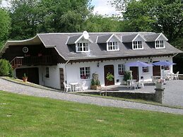 Gorgeous Apartment in Bohon With Garden Furniture and BBQ