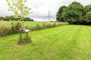 Gorgeous Apartment in Bohon With Garden Furniture and BBQ