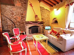 Lovely Farmhouse in Pian di Sco With Barbecue