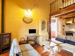 Lovely Farmhouse in Pian di Sco With Barbecue