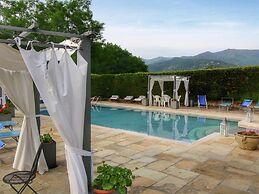 Lovely Farmhouse in Pian di Sco With Barbecue