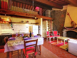 Lovely Farmhouse in Pian di Sco With Barbecue