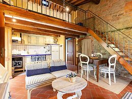 Lovely Farmhouse in Pian di Sco With Barbecue