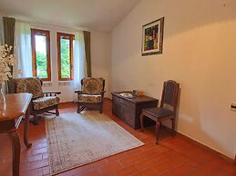 Spacious Villa With Pool in Fabriano Italy