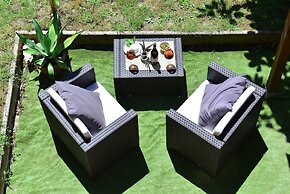 Spacious Villa With Pool in Fabriano Italy