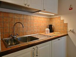 Spacious Villa With Pool in Fabriano Italy