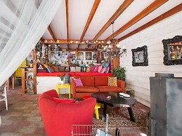 A Detached Bungalow With Outdoor Fireplace, Covered Terrace and Pond i