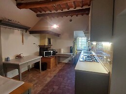 Simplistic Holiday Home in Pistoia With Terrace & Garden