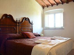 Simplistic Holiday Home in Pistoia With Terrace & Garden