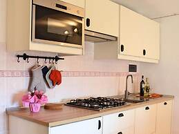 Simplistic Holiday Home in Pistoia With Terrace & Garden