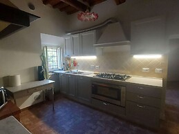 Simplistic Holiday Home in Pistoia With Terrace & Garden