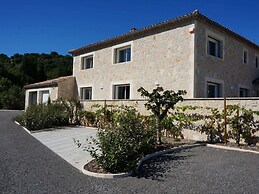 Magnificent Villa in Saint-ambroix With Private Pool