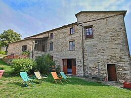 Spacious Farmhouse in Apecchio With Pool