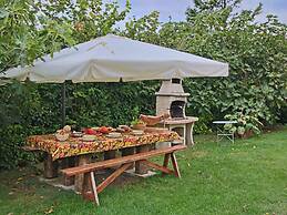 Spacious Farmhouse in Apecchio With Pool