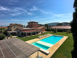Resort With Pool, Wellness Area and air Conditioning