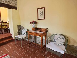 Farmhouse With Stables, Horses and the Ability to Make Horseback Ridin