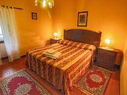 Farmhouse With Stables, Horses and the Ability to Make Horseback Ridin