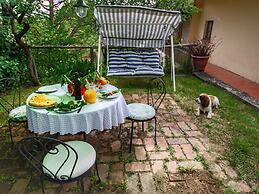 Farmhouse With Stables, Horses and the Ability to Make Horseback Ridin