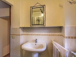 Farmhouse With Stables, Horses and the Ability to Make Horseback Ridin