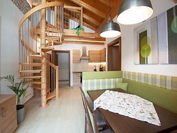 Beautiful Holiday Apartment in Umhausen With two Balconies