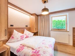 Beautiful Holiday Apartment in Umhausen With two Balconies