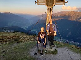 High-quality Holiday Apartment in Oberkrimml Near Waterfalls