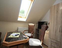 Apartment in Luckaitztal-gossda With Parking Space