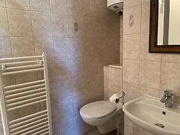 Apartment in Luckaitztal-gossda With Parking Space