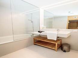 Lush Apartment With Private Sauna