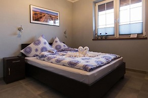 Comfortable Premium Class Apartment, Shared Swimming Pool, Gaski