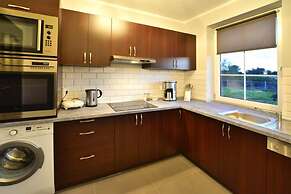 Comfortable Premium Class Apartment, Shared Swimming Pool, Gaski