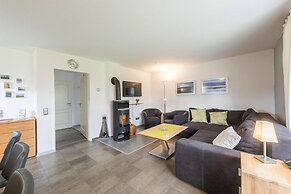 Apartment in Friedrichskoog-spitze With Parking Space