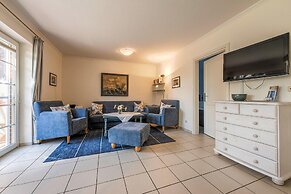 Apartment in Friedrichskoog-spitze With Parking Space