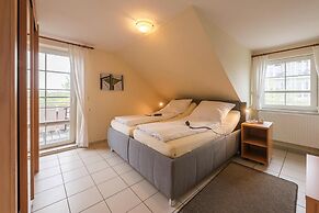 Apartment in Friedrichskoog-spitze With Parking Space