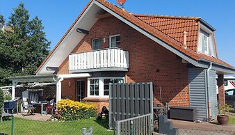 Apartment in Friedrichskoog-spitze With Parking Space
