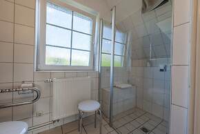Apartment in Friedrichskoog-spitze With Parking Space
