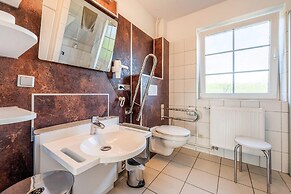 Apartment in Friedrichskoog-spitze With Parking Space