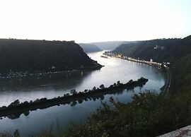 Cosy Holiday Home in Sankt Goarshausen With Barbecue