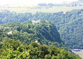 Cosy Holiday Home in Sankt Goarshausen With Barbecue